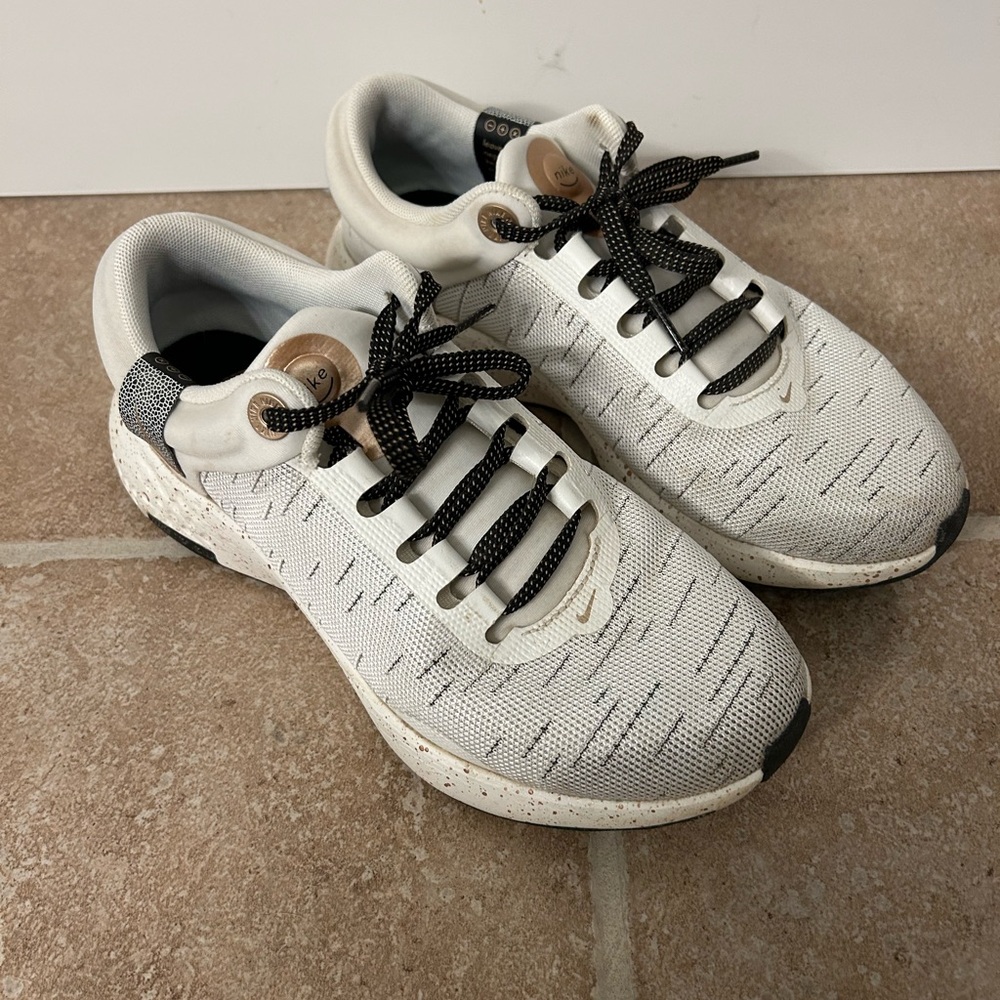 Nike Renew Serenity Run premium